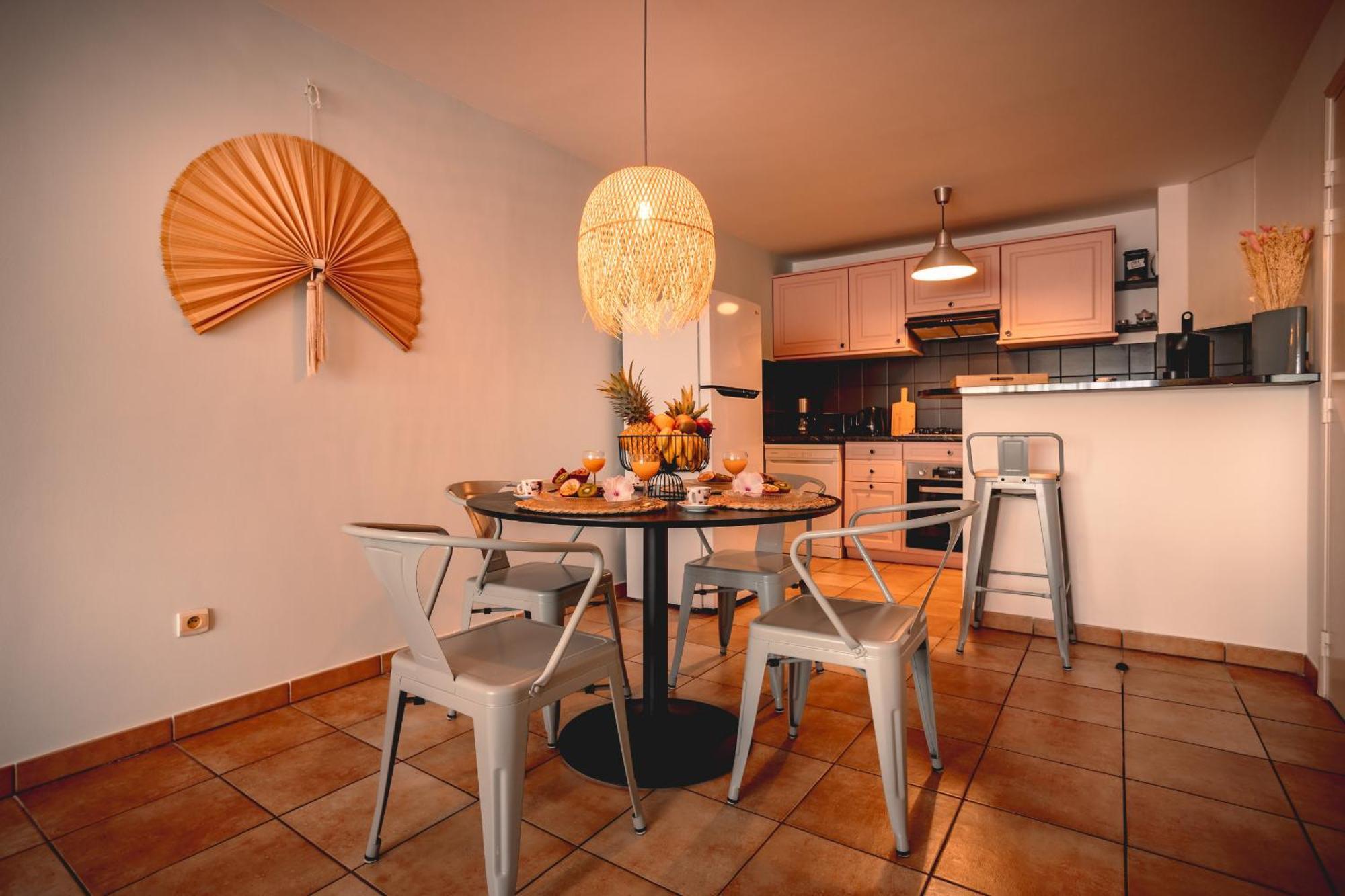Tropicocoon Appart' En Plein Centre Ville Saint Pierre Εξωτερικό φωτογραφία